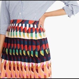 J Crew Modern Geo Print pleated skirt. Size 00